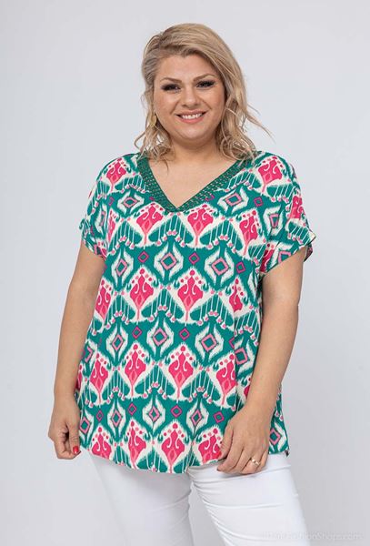 Picture of CURVY GIRL V NECK TOP WITH LACE